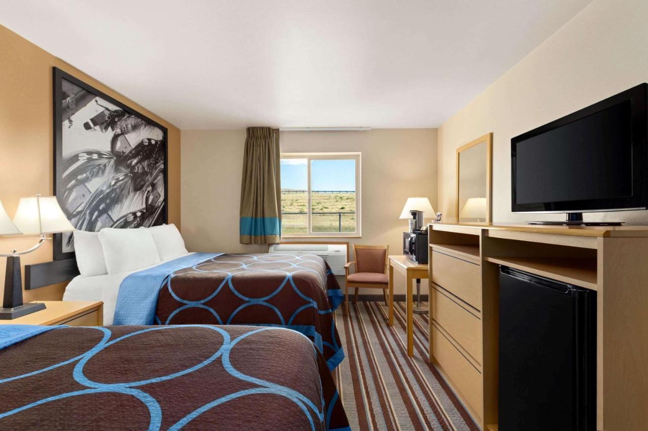 Super 8 By Wyndham Big Timber Motel Dış mekan fotoğraf