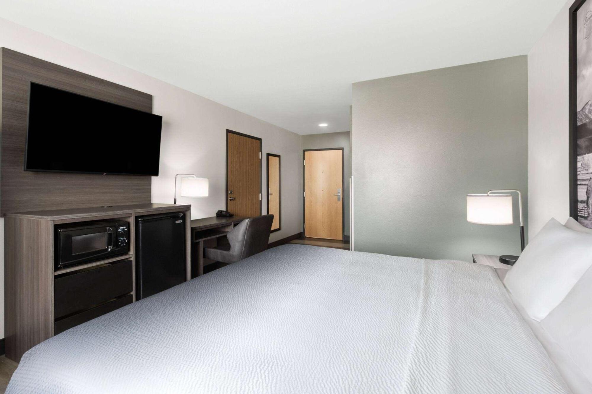 Super 8 By Wyndham Big Timber Motel Dış mekan fotoğraf