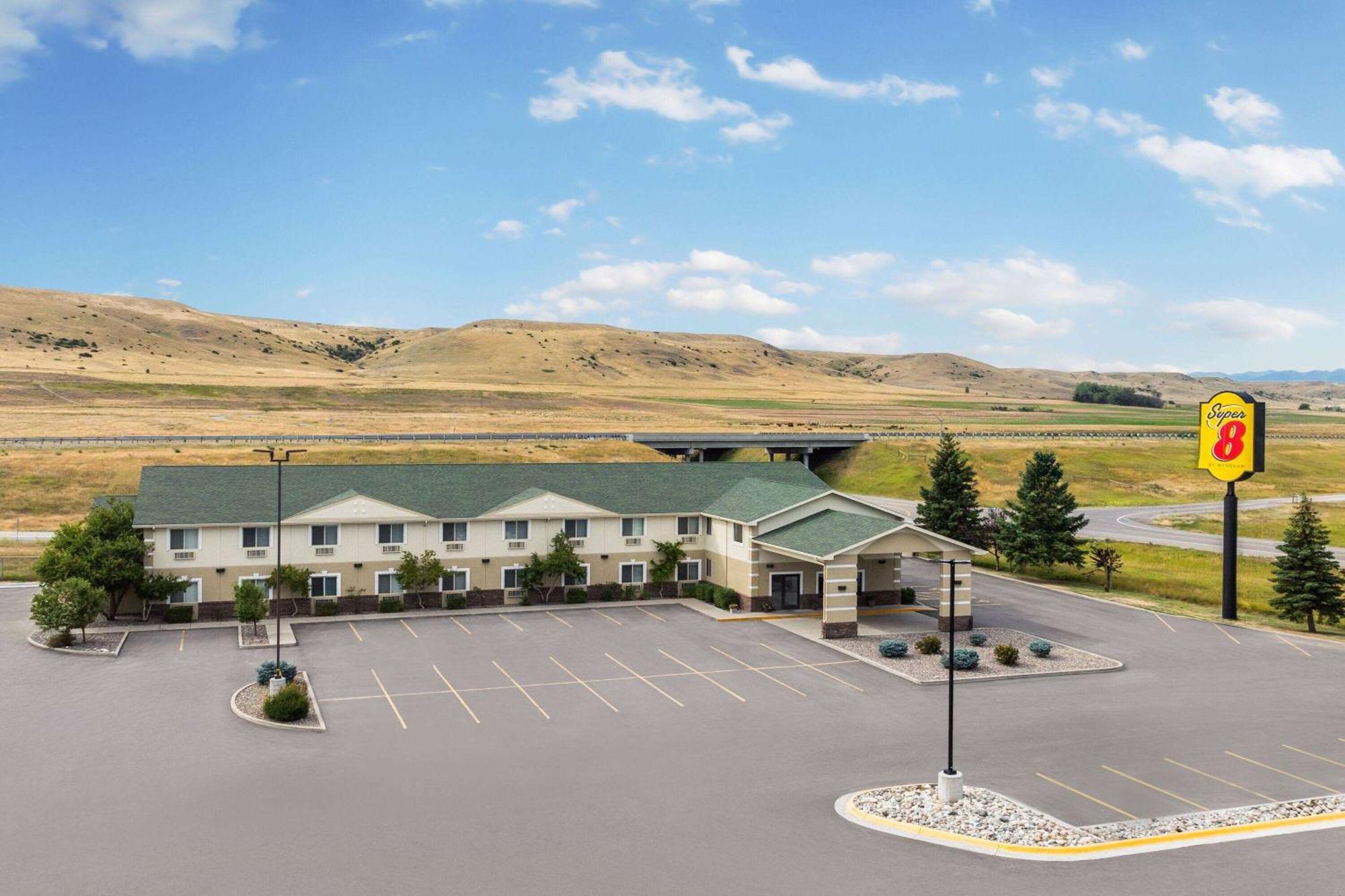 Super 8 By Wyndham Big Timber Motel Dış mekan fotoğraf
